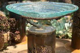 Artistic & Sculptural Bird Bath Designs