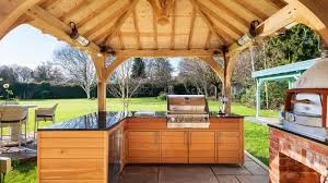 Built-In Grill with Slatted Wood Roof