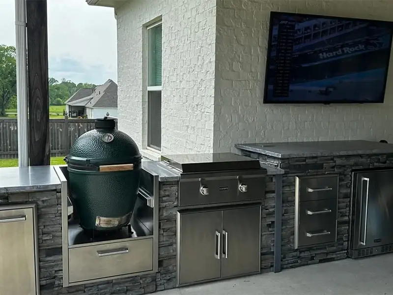 Covered Outdoor Kitchen with TV Mount