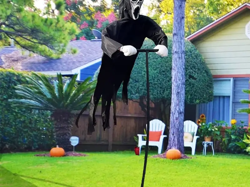 Hanging Ghost Scarecrow