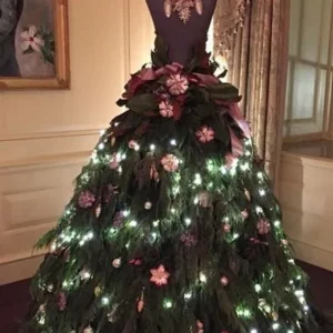 DIY Mannequin Christmas Tree – 9 Dress Form Tutorials (Free)