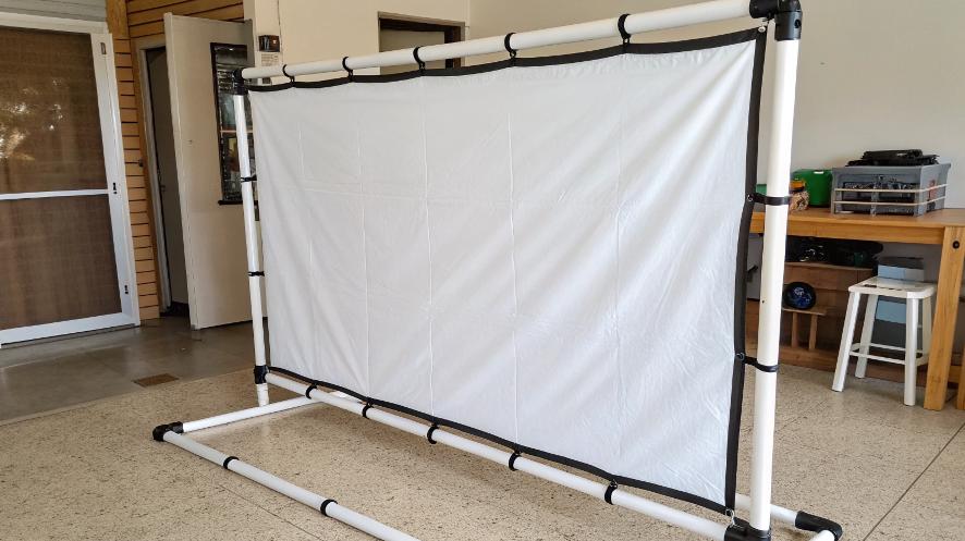 Easy to Store Movie Screen and Frame