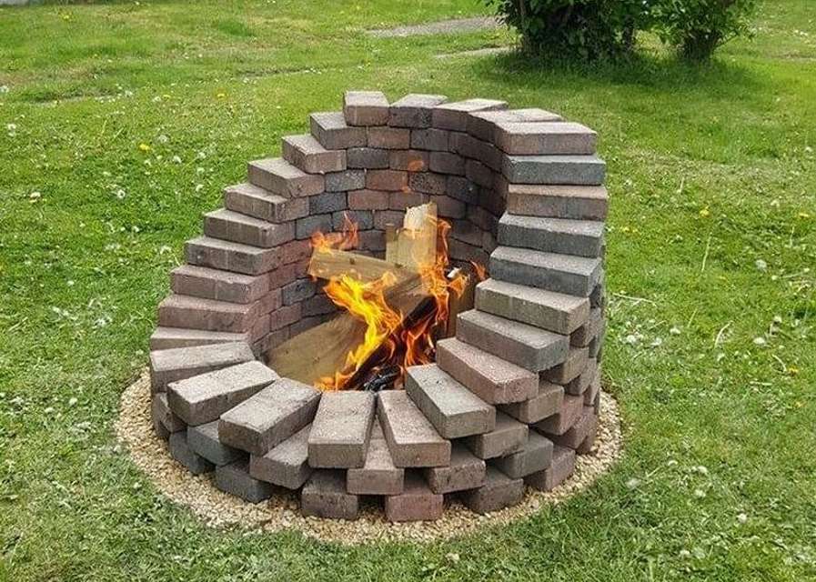 Geometric and Unusual Brick Fire Pit Inspirations