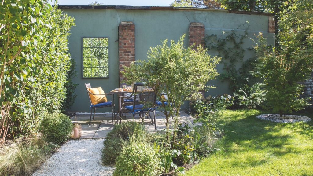 Inspiring Design Ideas for Small Space Orchard Gardens