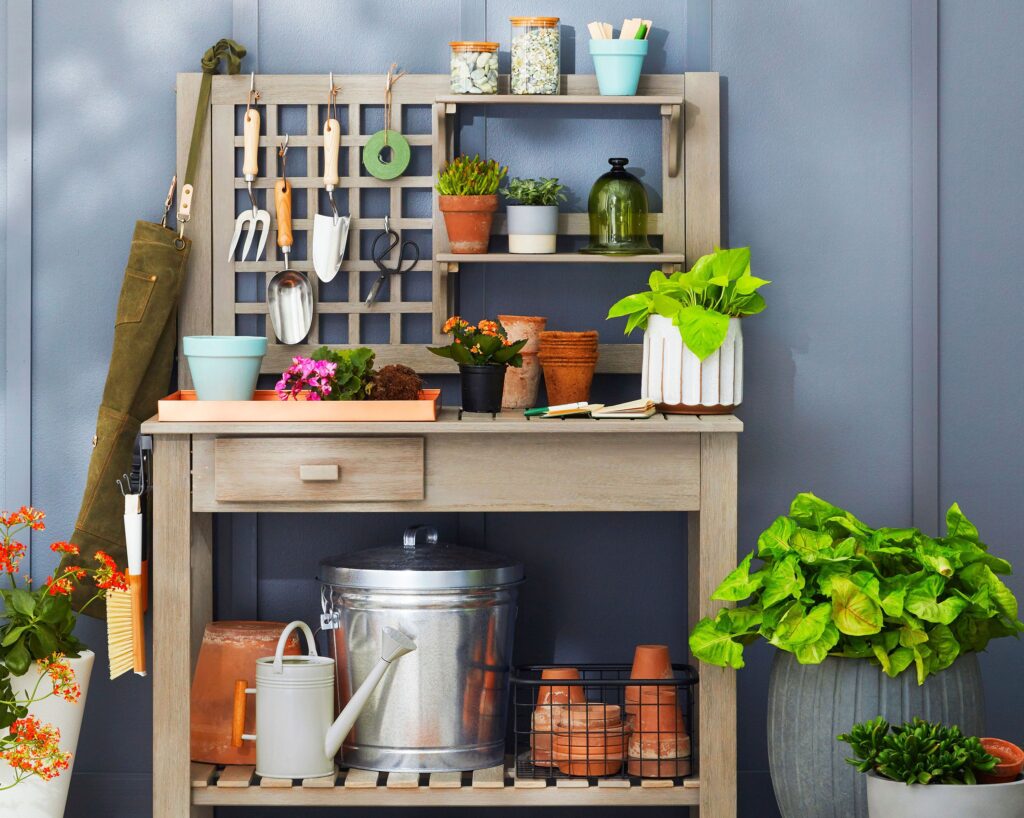 Mini Potting Station for Small Spaces