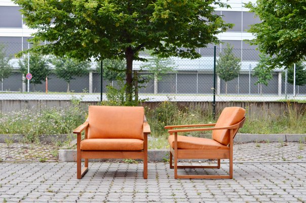 Regal Moss Chair