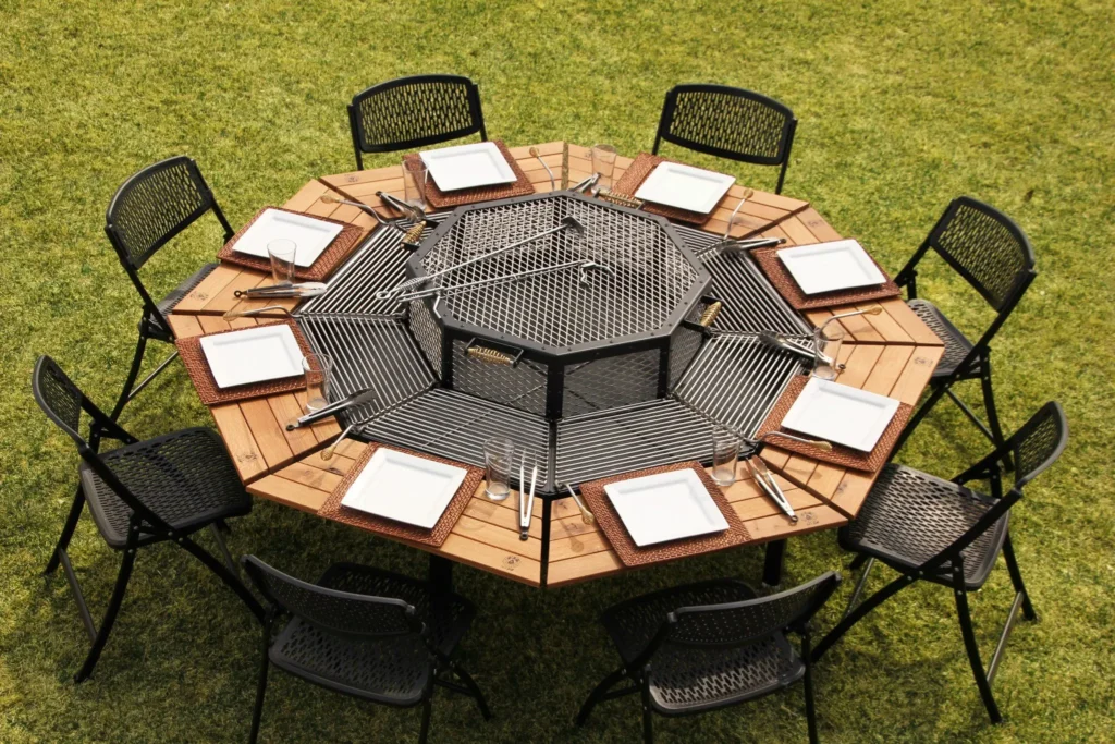 Round Barbecue Table DIY