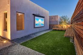 Sleek Backyard Movie Screen Idea