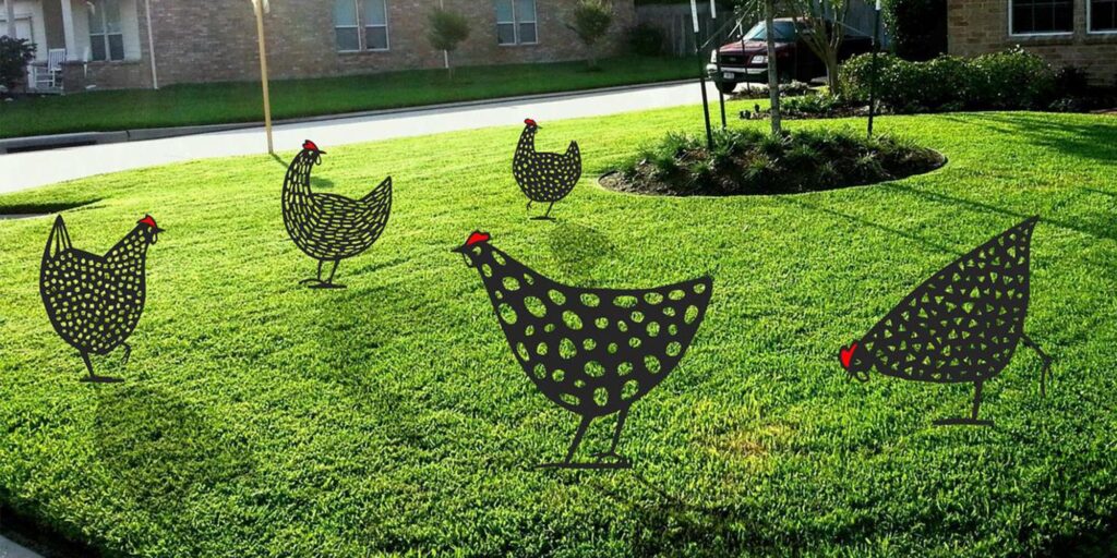 Top Metal Chicken Yard Art Designs