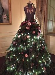 Victorian-Style Mannequin Christmas Tree