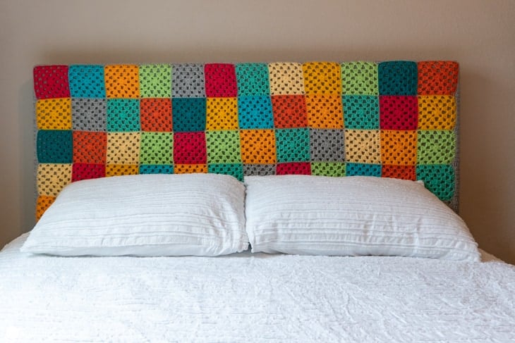 Yarn Headboard Idea