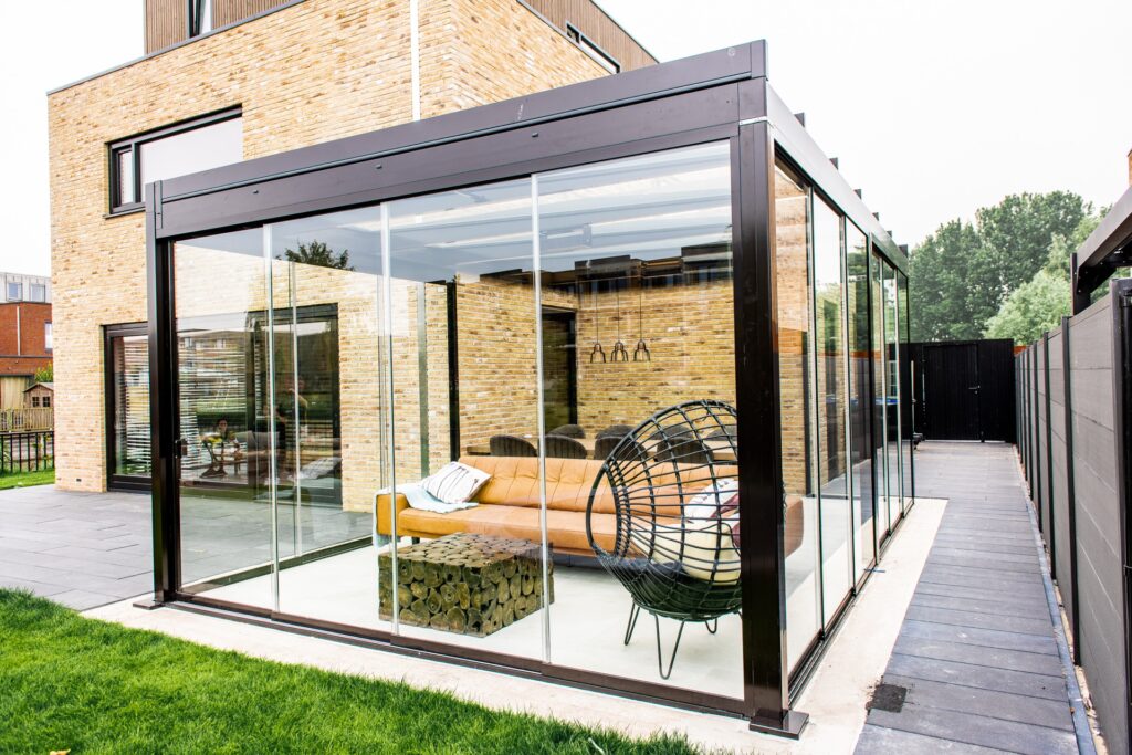 Modern Glass Enclosures