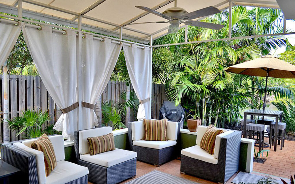 Pergola with Curtains